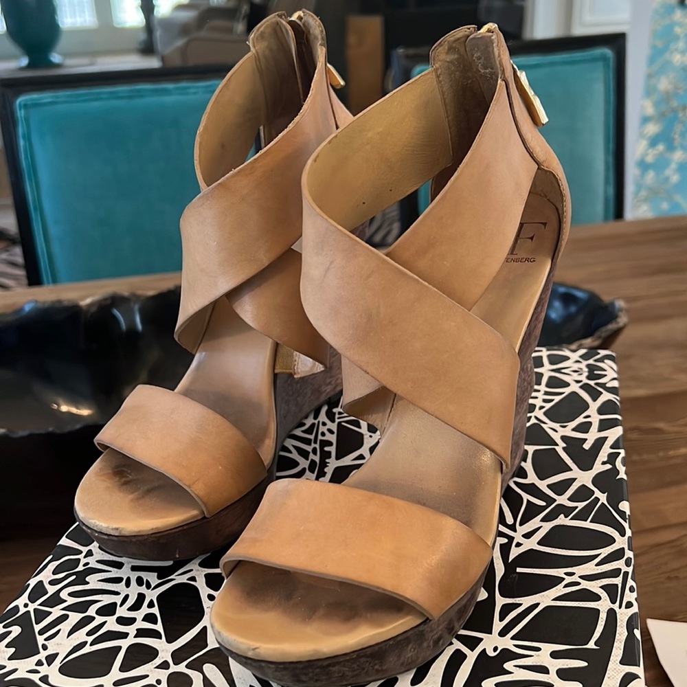 DVF wedges